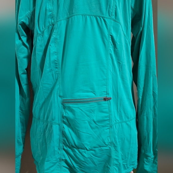 Athletic pullover - Picture 4 of 5